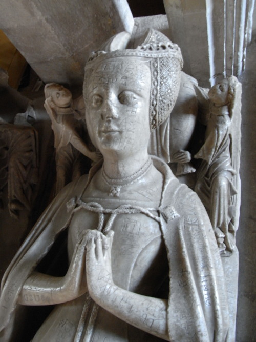 The alabaster effigies of John, 4th Lord Harington and his wife Elizabeth. Dated c. 1460