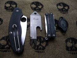 ru-titley-knives:  Basic EDC , Spyderco UKPK