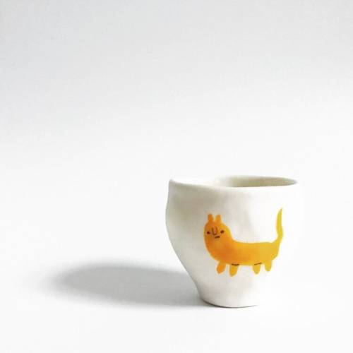 figdays:    Cat sake cup // TwoHoldStudios