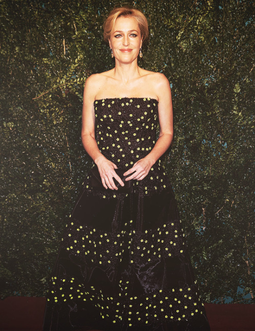 Gillian Anderson at the 60th London Evening Standard Theatre Awards at London Palladium.  IS GILLIAN
