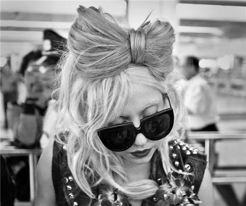 VANITY ϟ HAUS