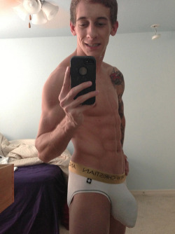 andrewchristian:  Full… http://www.andrewchristianshop.com/  Wow