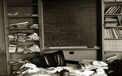  Albert Einstein’s desk on the day of his death, April 18th, 1955. The renowned theoretical ph