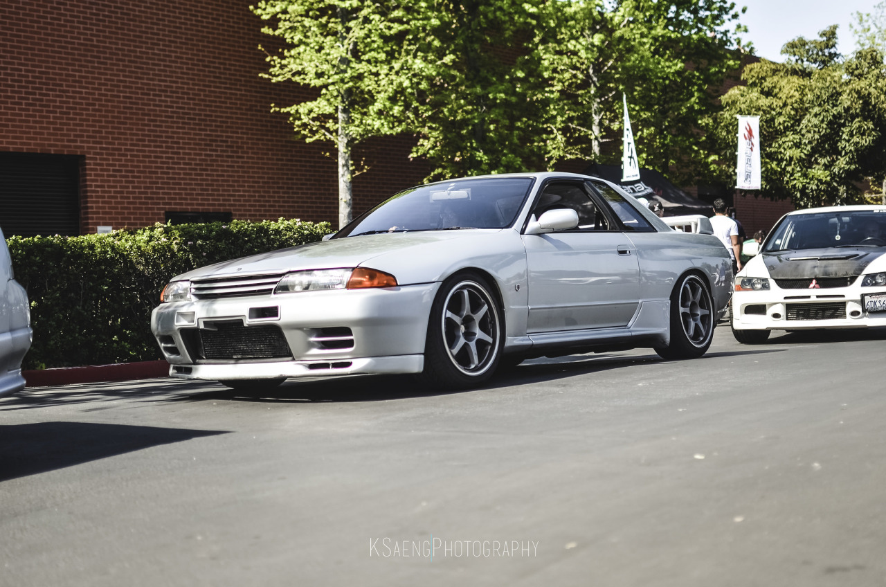 nissanmotorsport:  R32 Skyline VSpec II - 1 by Kevin Saengsourinho on flickr   