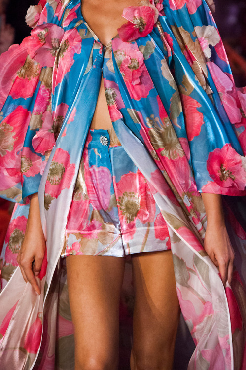 themakeupbrush:Peter Pilotto S/S 2019 〰️