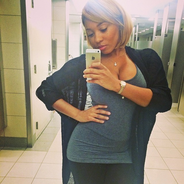 xoxosheneka:  Bae said he missed me so I’m hoping my butt on a flight….I didn’t