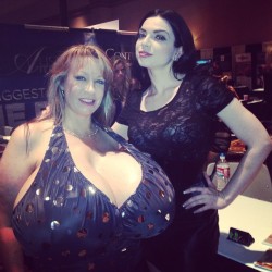 Mssarahhunter:  Just Met The Incomparable Chelsea Charms! (At Mandalay Bay Conference