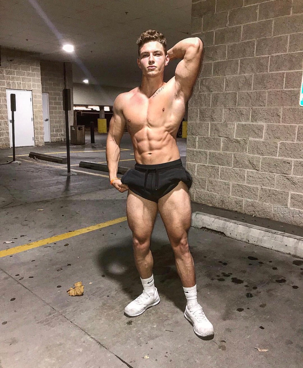 MUSCLBOY