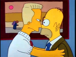 random-turkey:  -El gordo tony te manda esto. -Idiota! ese era el beso de la muerte.