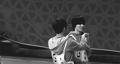 huang-zitao:  Hoya, what kind of fanservice is that? 