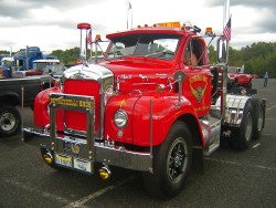 semitrckn:  Mack classic B 61