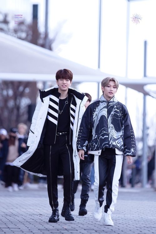 fy-skz:  ©  RAINBOW UNICORN [1, 2] | please do NOT edit or remove logo!