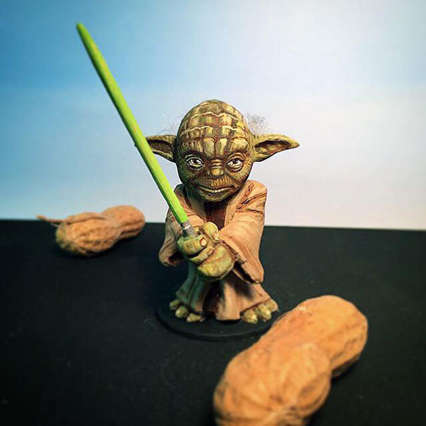 crossconnectmag:  A Painter of NutsSteve Casino is a peanut painter, monster maker