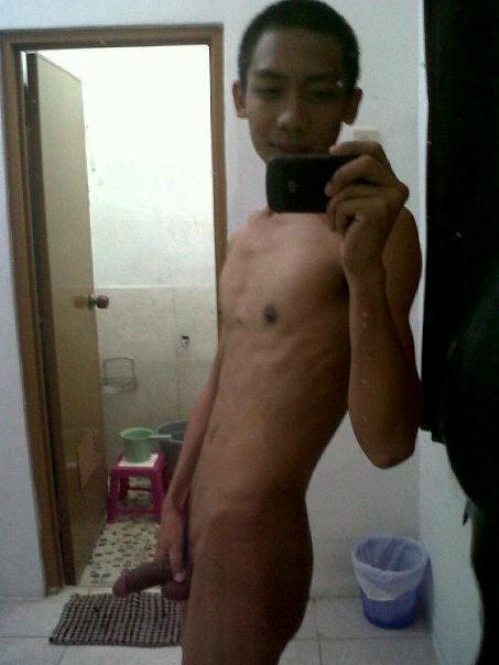 uniqueuniversal:  jp-aguys:  #2  Handsome Asian guy.