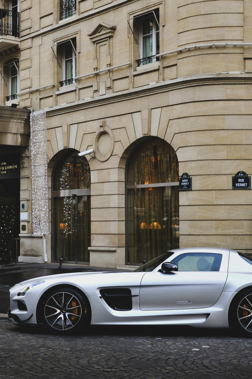 exclusive-pleasure:  SLS BS | by NooK