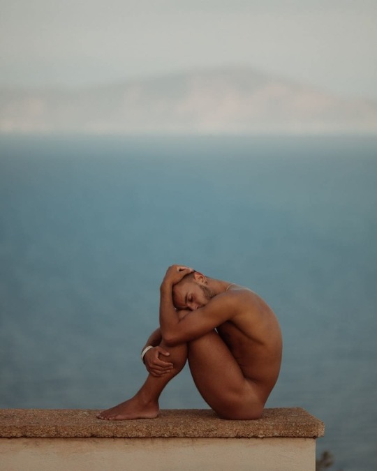 ohthentic:  misterlemonzthird:  naked-bum-in-the-sun:  MisterLemonzThird | https://MisterLemonzThird.tumblr.com/Archive  Oh 