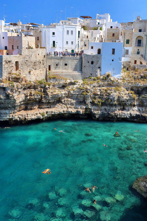 Polignano a Mare Beach da Sa MuTramite Flickr:Polignano a Mare Puglia Italy