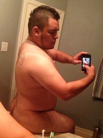ramsescachorro:  Trashy Friday Why Not? 😜 