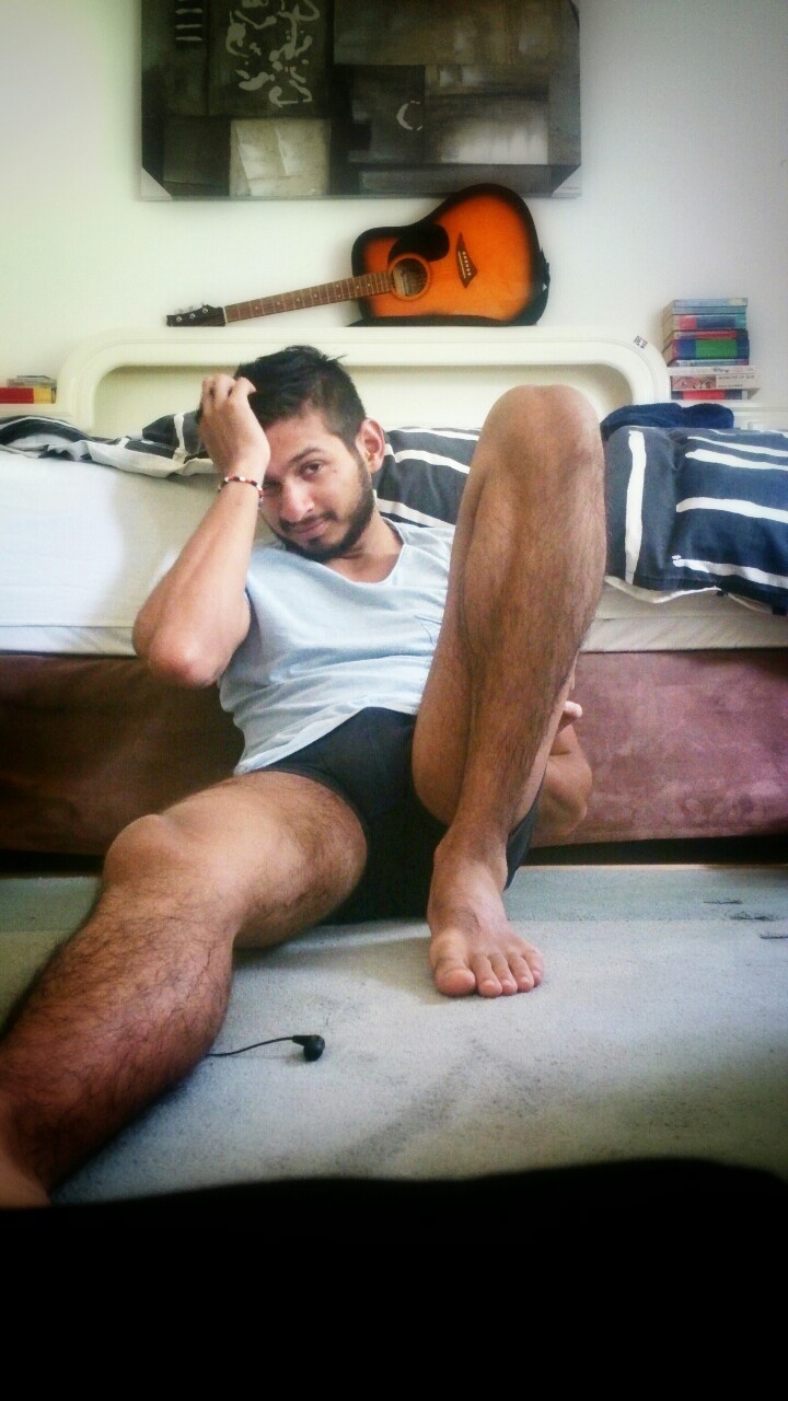 nevergoingbackthere:  Fresh out the shower! 