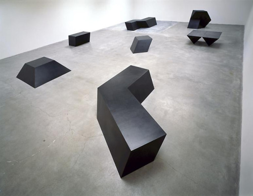 TONY SMITH: INSIDE]/p&gt; Although Tony Smith’s cast-bronze sculptures were mainly intende