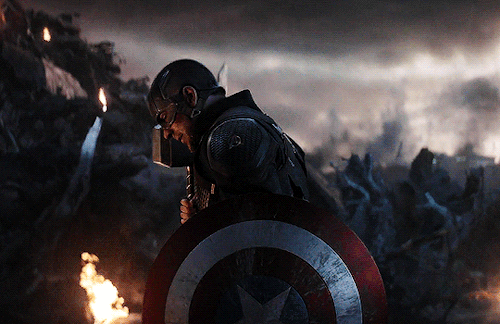 marveledits:  I knew it!AVENGERS: ENDGAME (2019) dir. Joe and Anthony Russo