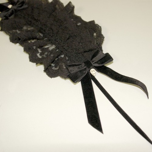 Gothic Rose headdress with tiny skull dangle.See it here