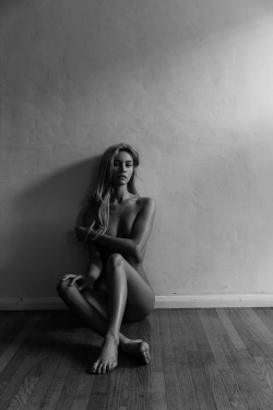 violentmovement:Bryana Holly