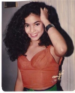 roslips:  tainasoul:  90s Shakira is 100% my aesthetic 💕  Me 