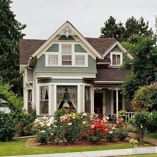 bellapinquecottage: Victorian Cottage ~Very Victorian Gingerbread Architectural Detail/