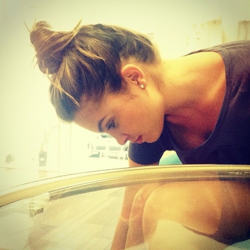 princessdocheiro:  “Eu ando pelo mundo prestando atenção em cores que eu não sei o nome…” - @lua_blanco 