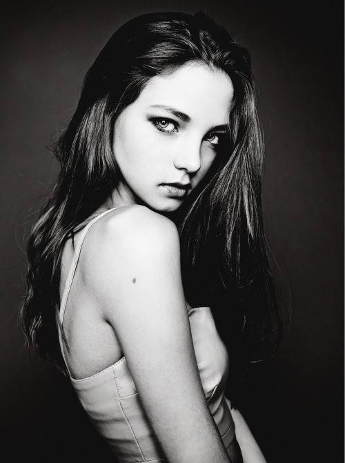 danylevy:  Sasha Saharnaya 