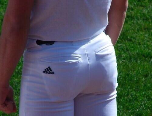 HOT HUNKS & BIG BUBBLE BUTTS