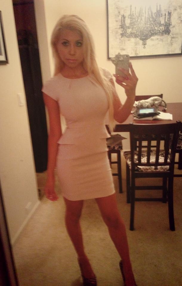 sexxxstainedbrain:  Kiley Fox makea any dress look good 