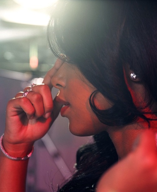 sieralashell:  Eric releases pictures of Aaliyah from the Vibe shoot.. never seen.