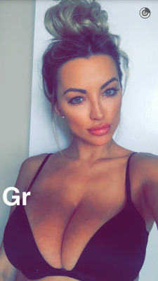 lindsey-pelas-official:  Lindsey Pelas 