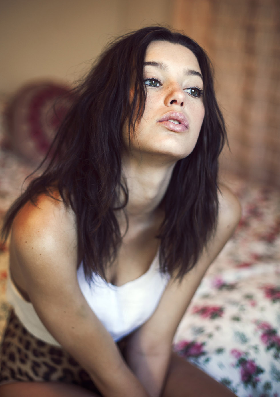 she-goes-to-eleven:  remarkablybeautifulgirls: Denise what a babe