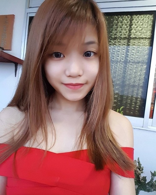 sgslutsonly: Isn’t she fuckable?