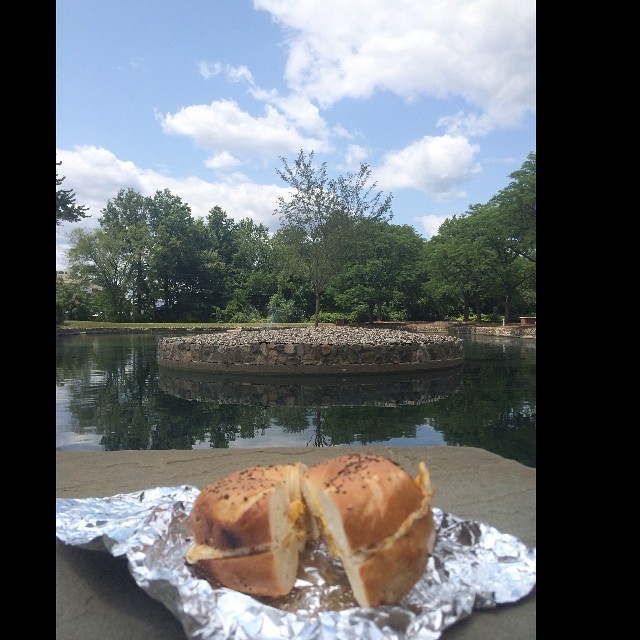 But anyways my lunch is beautiful along with the view ⛲️