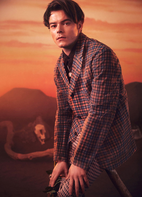 boseman-chadwick: Charlie Heaton photographed by Crowns &amp; Owls for FLAUNTApril 2018