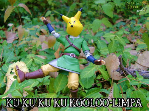 diseasedweasel:punkphantom:zethofhyrule:YUS I MADE A WHAT DOES THE FOX SAY PARODY WITH FIGMA L