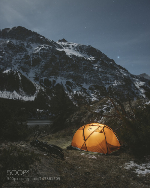 Full moon over camp by @alexstrohl