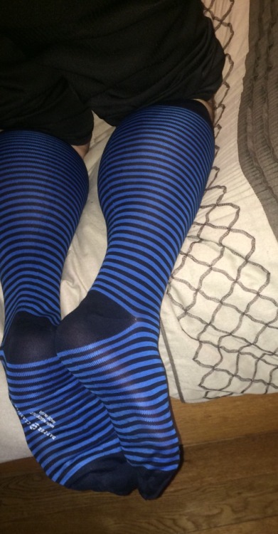 grsx72:  Today’s new Dapper Classics Navy and Royal striped OTCs with my black Mercanti Fiorentini wing tips!