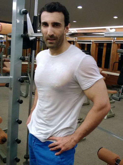 Pakistani Actor Amir Qureshi, who often plays the role of a villain, at the gym sweating.