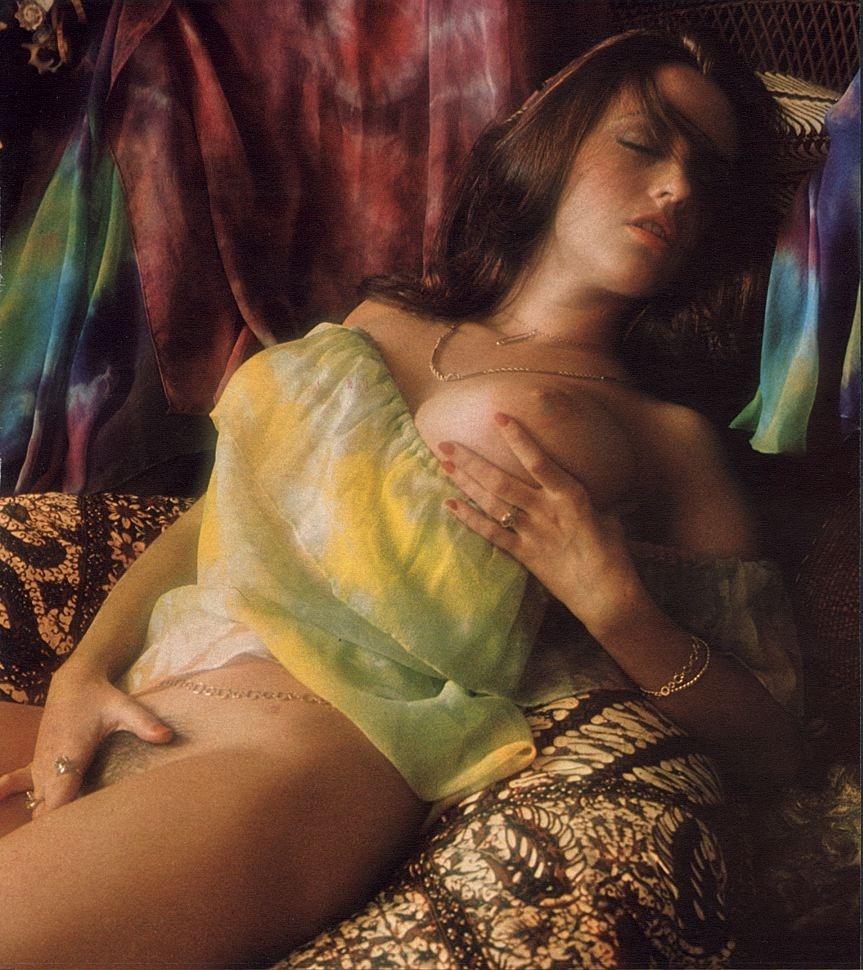 whenpussieswerefurry:  Lovely breasts and pussy. Dawn Shaw PH Pet Sept 1976