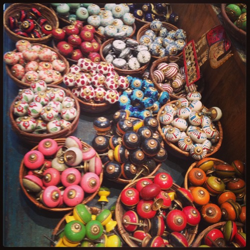 Doorknobs. Passage Bourg l'Abbé, Paris. © laflaneusedesdeuxrives