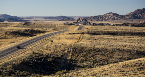 mypubliclands:  Take the National Historic Trails auto tour route on the way to Yellowstone and the Grand Tetons.Crossing Wyoming on your way to one of the popular national parks in the eastern portion of the state, you have a unique opportunity to take