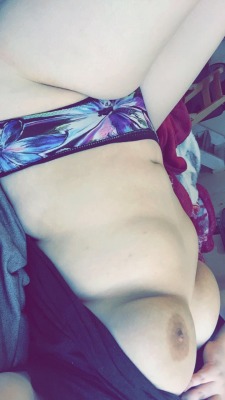 bbykitten:  Just some snaps from my snapchat :)