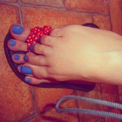 footfetishlux:  #feet #toes #legs #футфетиш