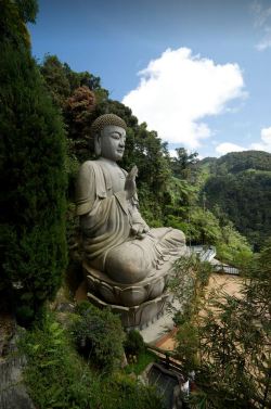 visitheworld: Giant Buddha statue at Genting