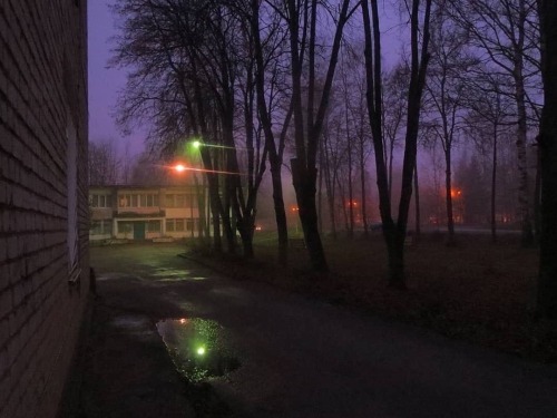 krasna-devica:“Fog descends on the deserted city“